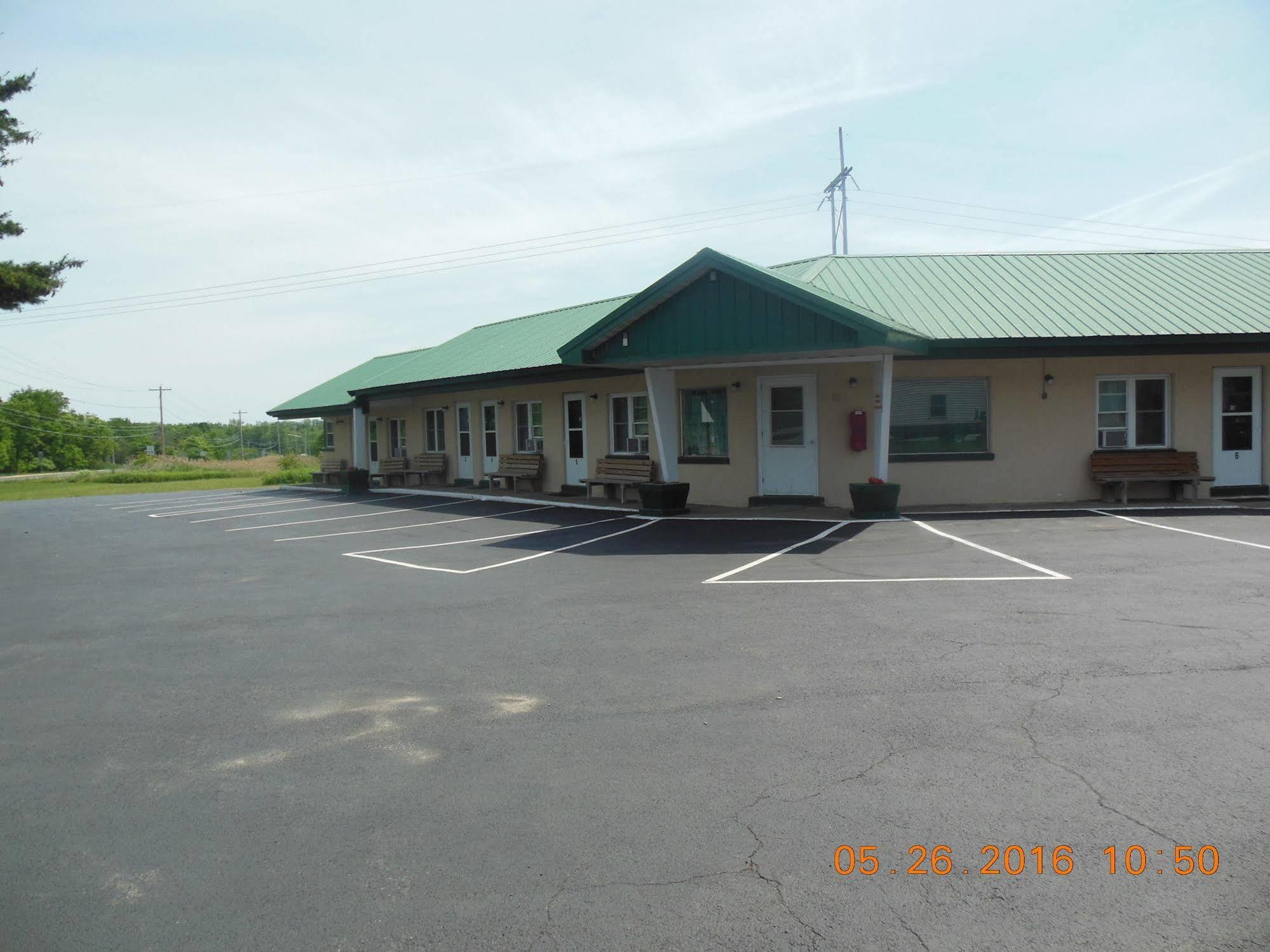Evergreen Motel Осуего Екстериор снимка