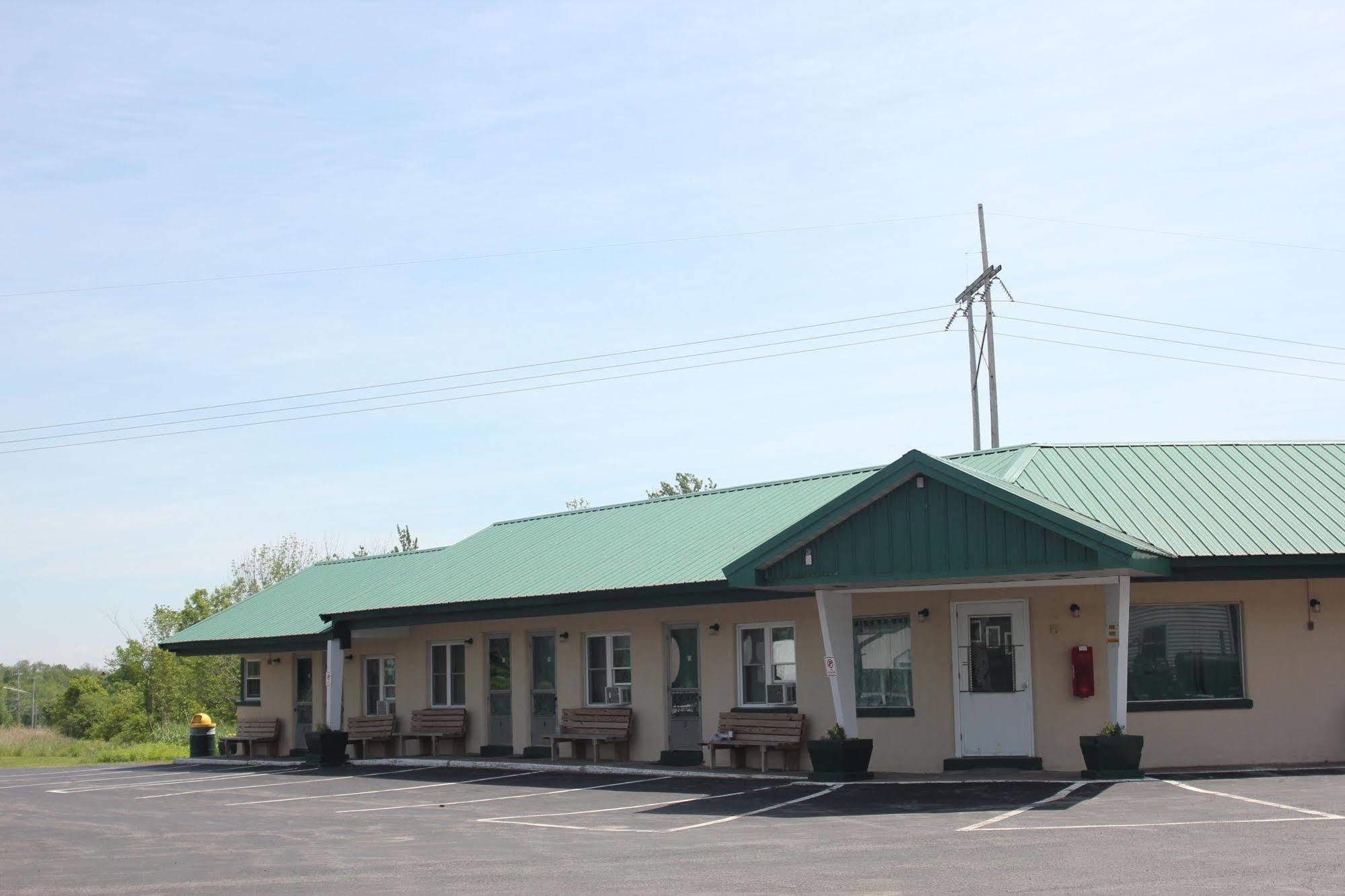 Evergreen Motel Осуего Екстериор снимка