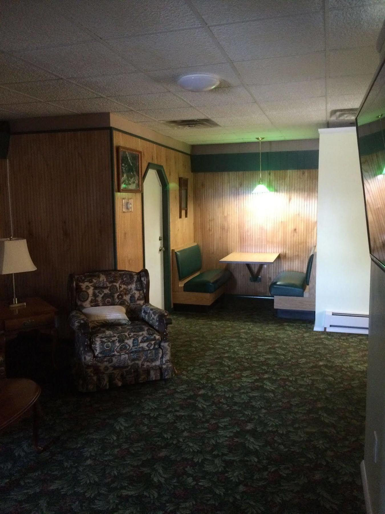 Evergreen Motel Осуего Екстериор снимка