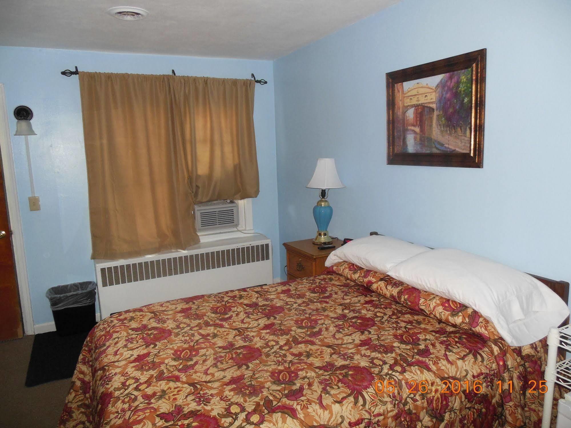 Evergreen Motel Осуего Екстериор снимка