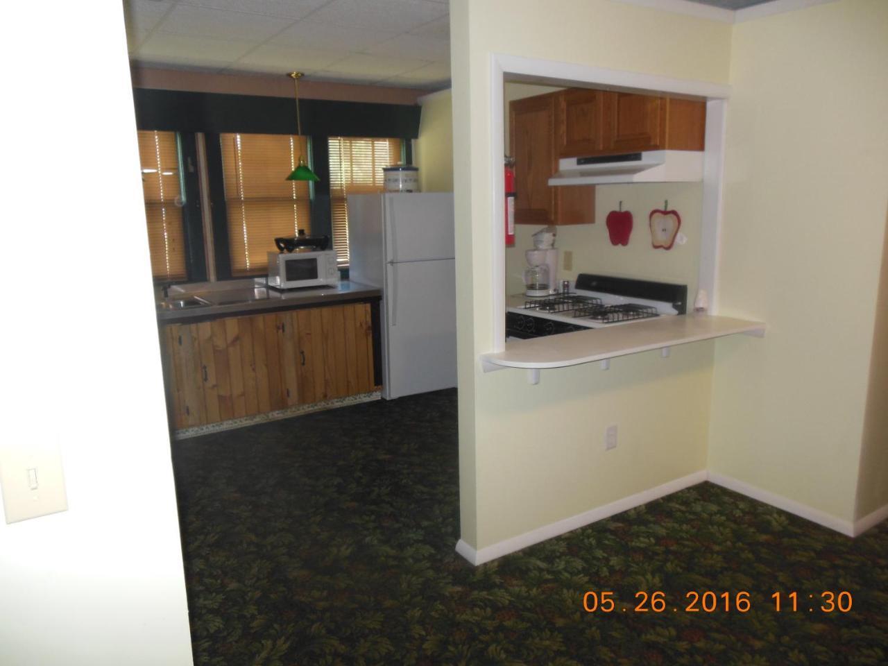 Evergreen Motel Осуего Екстериор снимка