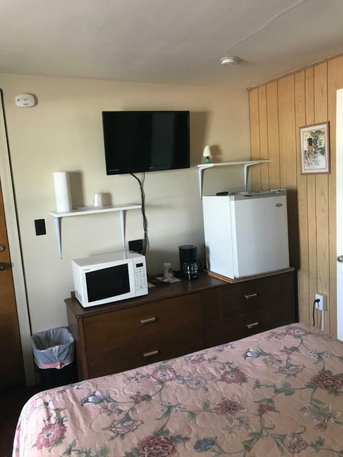 Evergreen Motel Осуего Екстериор снимка