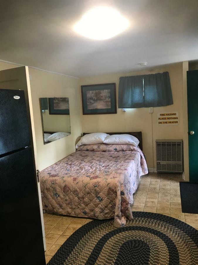 Evergreen Motel Осуего Екстериор снимка