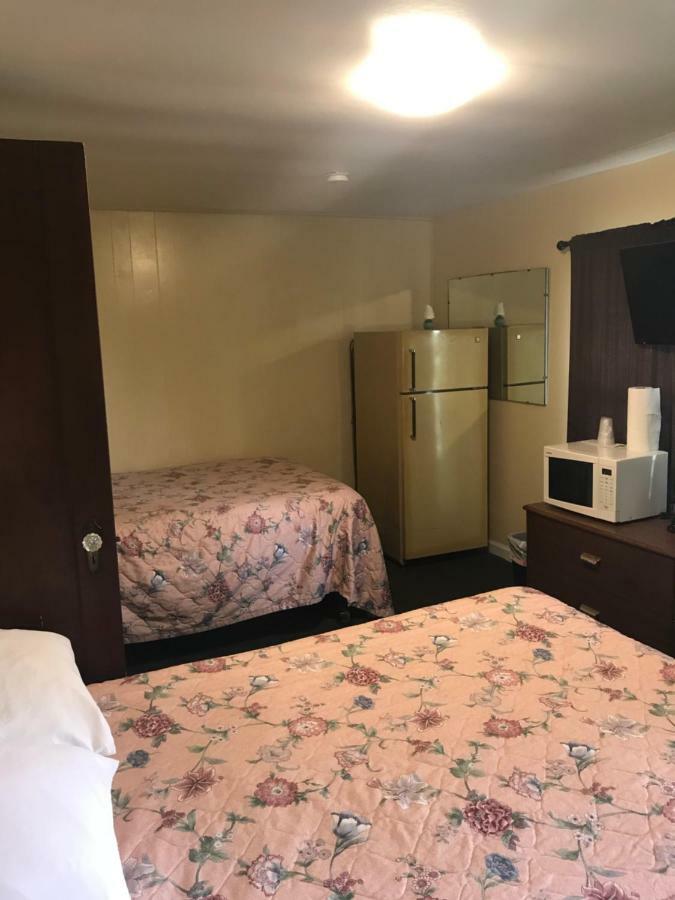 Evergreen Motel Осуего Екстериор снимка