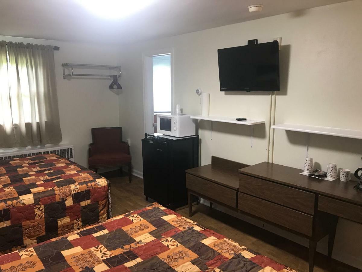 Evergreen Motel Осуего Екстериор снимка